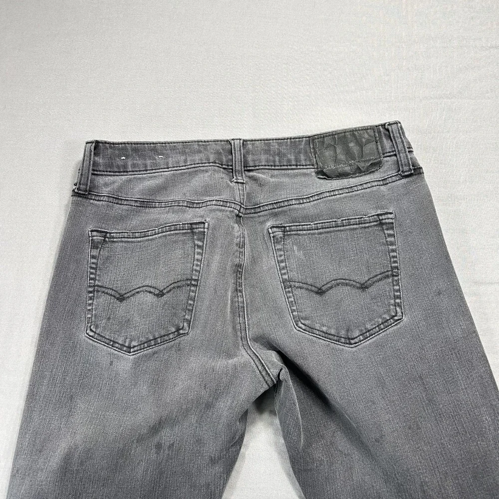 American Eagle Outfitters measurements please